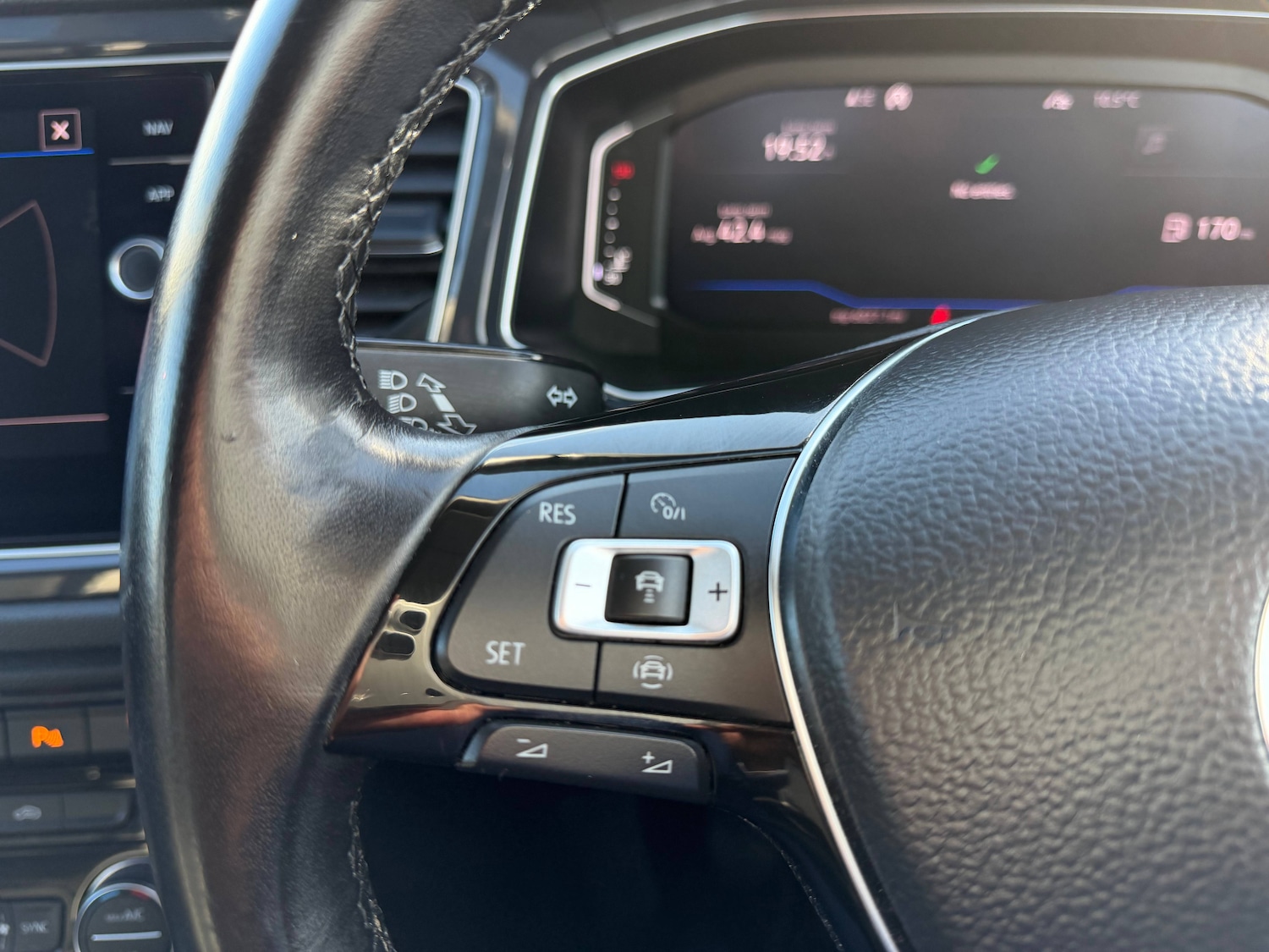 Used Volkswagen T-Roc 2019 for sale - 77716522: Photo 18