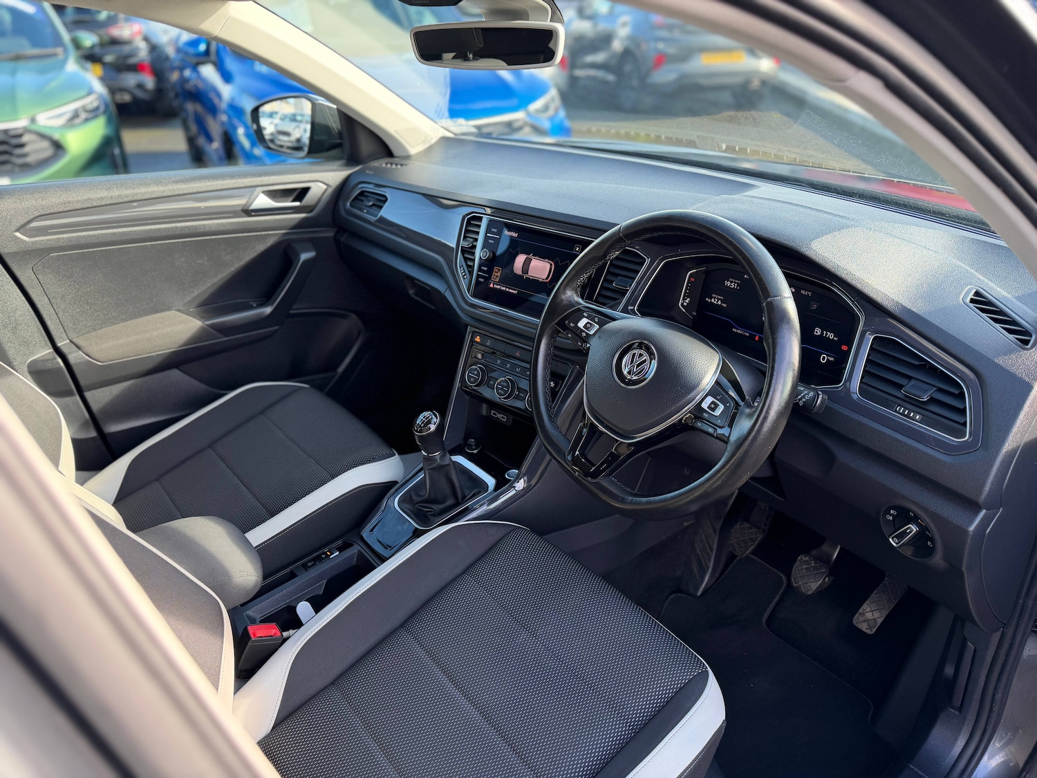 Used Volkswagen T-Roc 2019 for sale - 77716522: Photo 6