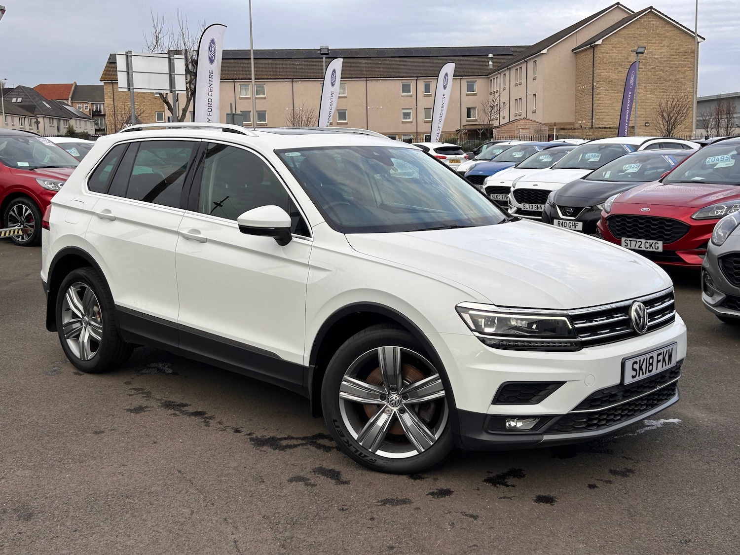 Used Volkswagen Tiguan 2018 for sale - 76302997: Photo 1