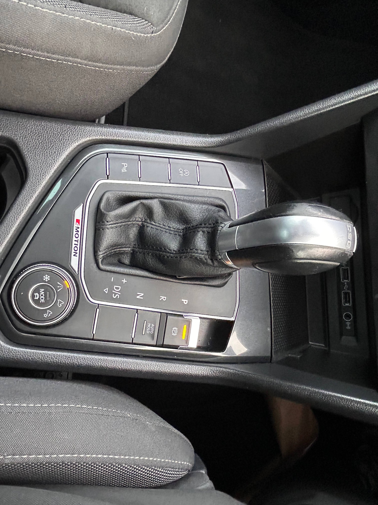 Used Volkswagen Tiguan 2018 for sale - 76302997: Photo 12