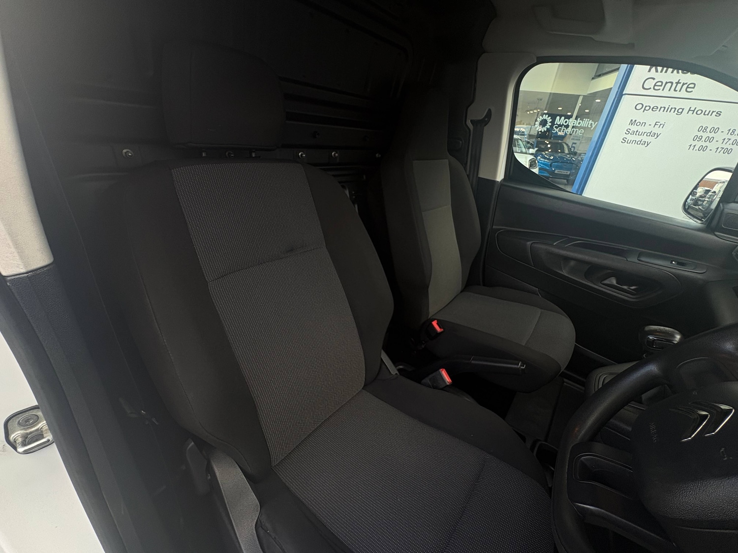 Used Citroen Berlingo 2023 for sale - 78040540: Photo 5