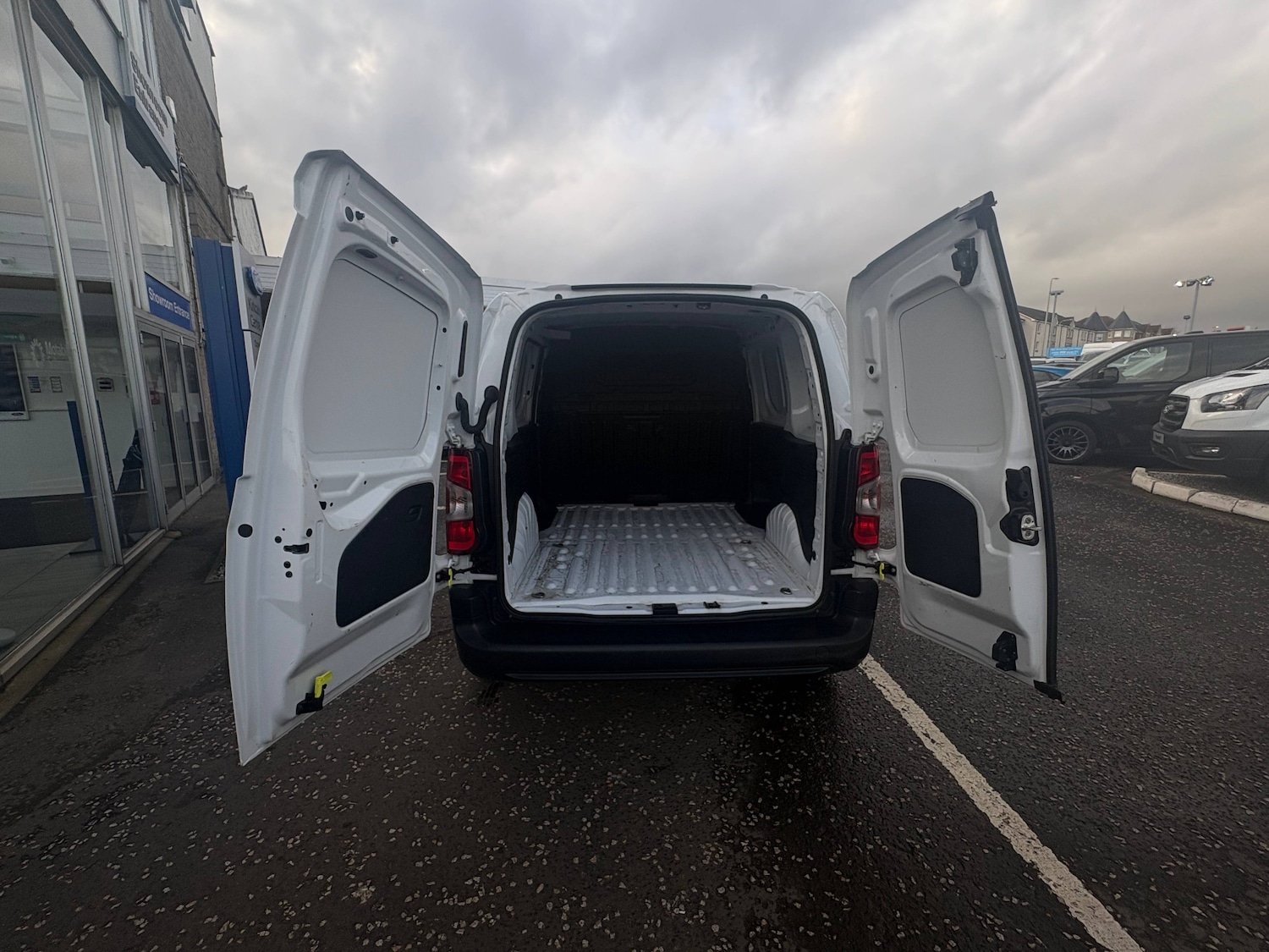 Used Citroen Berlingo 2023 for sale - 78040540: Photo 8