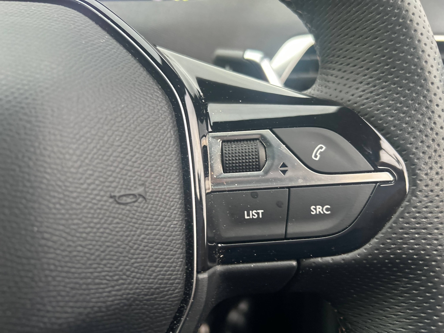 Used Peugeot 3008 2023 for sale - 76480752: Photo 25