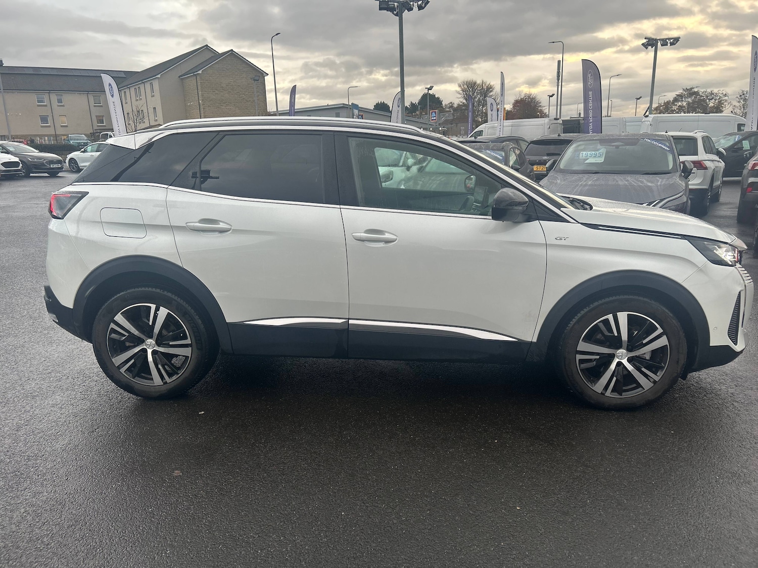 Used Peugeot 3008 2023 for sale - 76480752: Photo 3