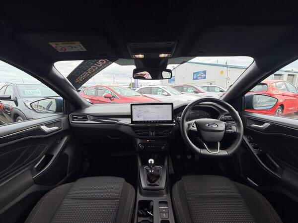 Used Ford Focus 2023 for sale - 76056402: Photo 7