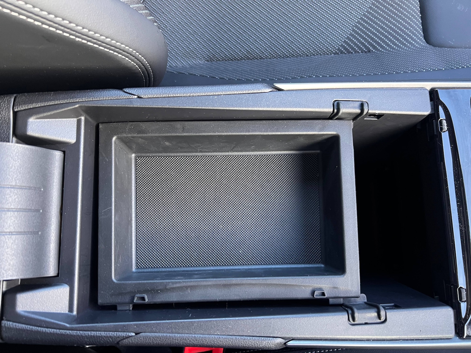 Used Ford Explorer 2025 for sale - 77272543: Photo 34