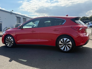 Used Ford Focus 2019 for sale - 76056399: Photo 4