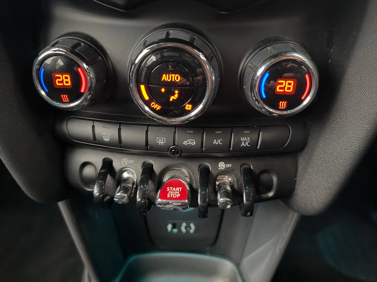 Used MINI Hatch 2017 for sale - 77530586: Photo 18