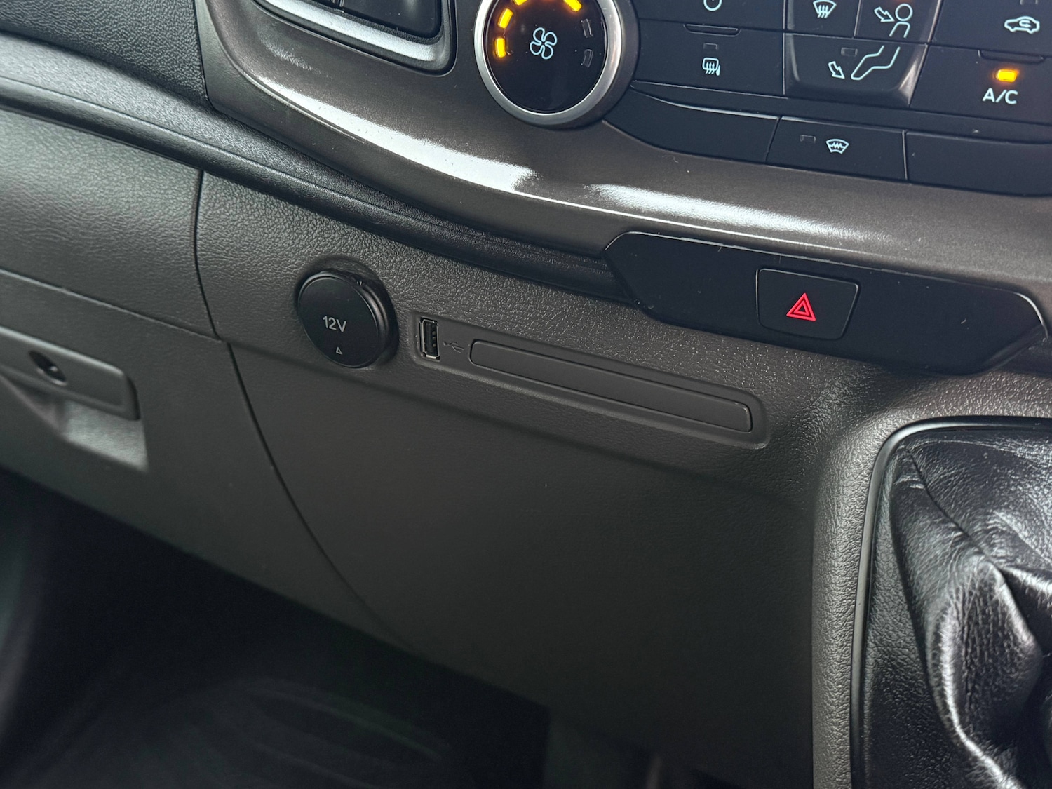 Used Ford Transit Custom 2022 for sale - 76819556: Photo 25