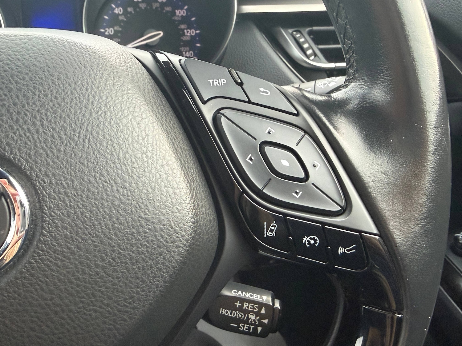 Used Toyota C-HR 2018 for sale - 76739706: Photo 17