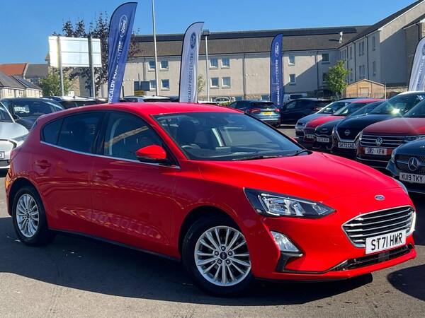 Used Ford Focus 2022 for sale - 74602143: Photo 1