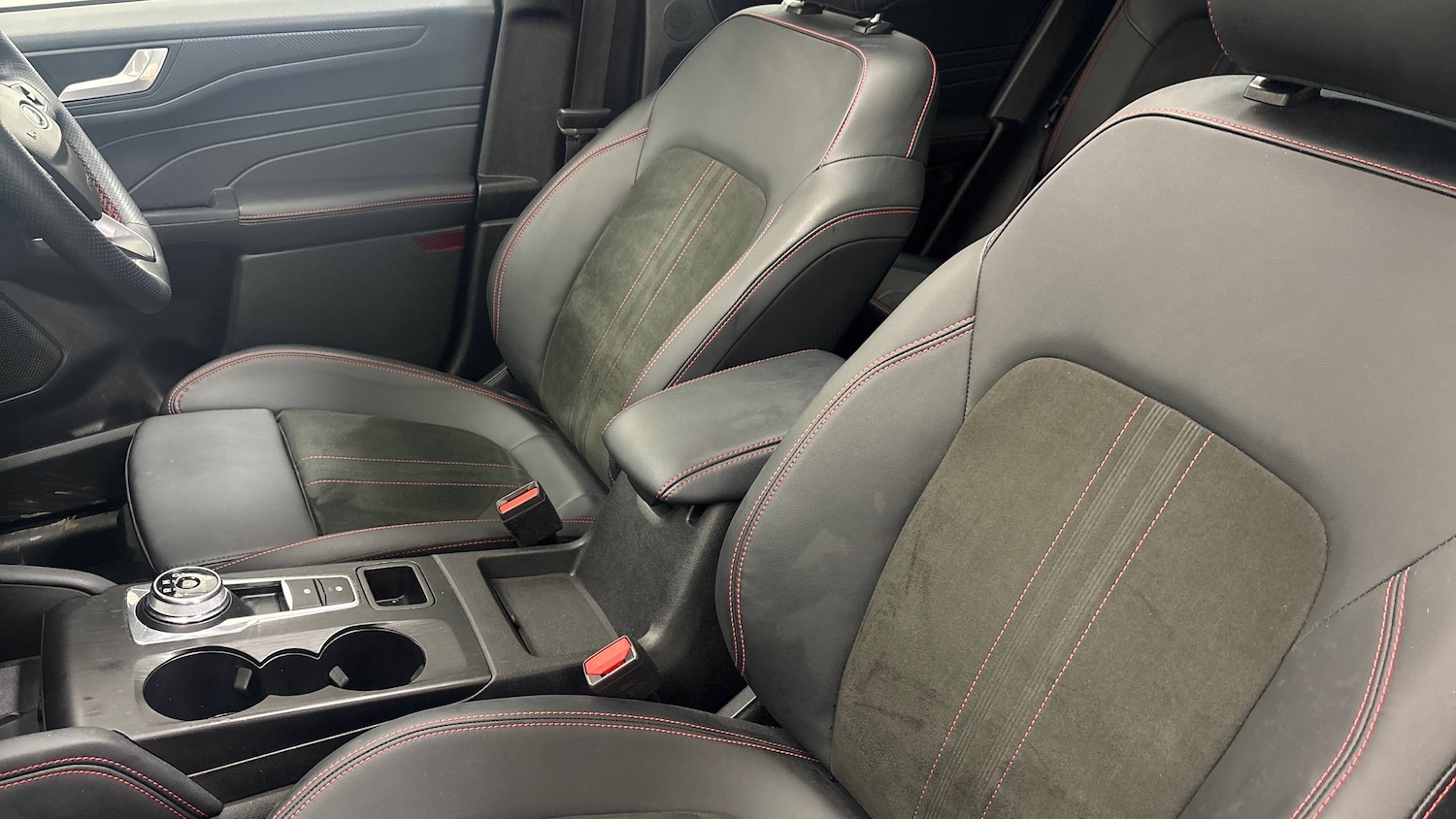 Used Ford Kuga 2025 for sale - 77541699: Photo 4