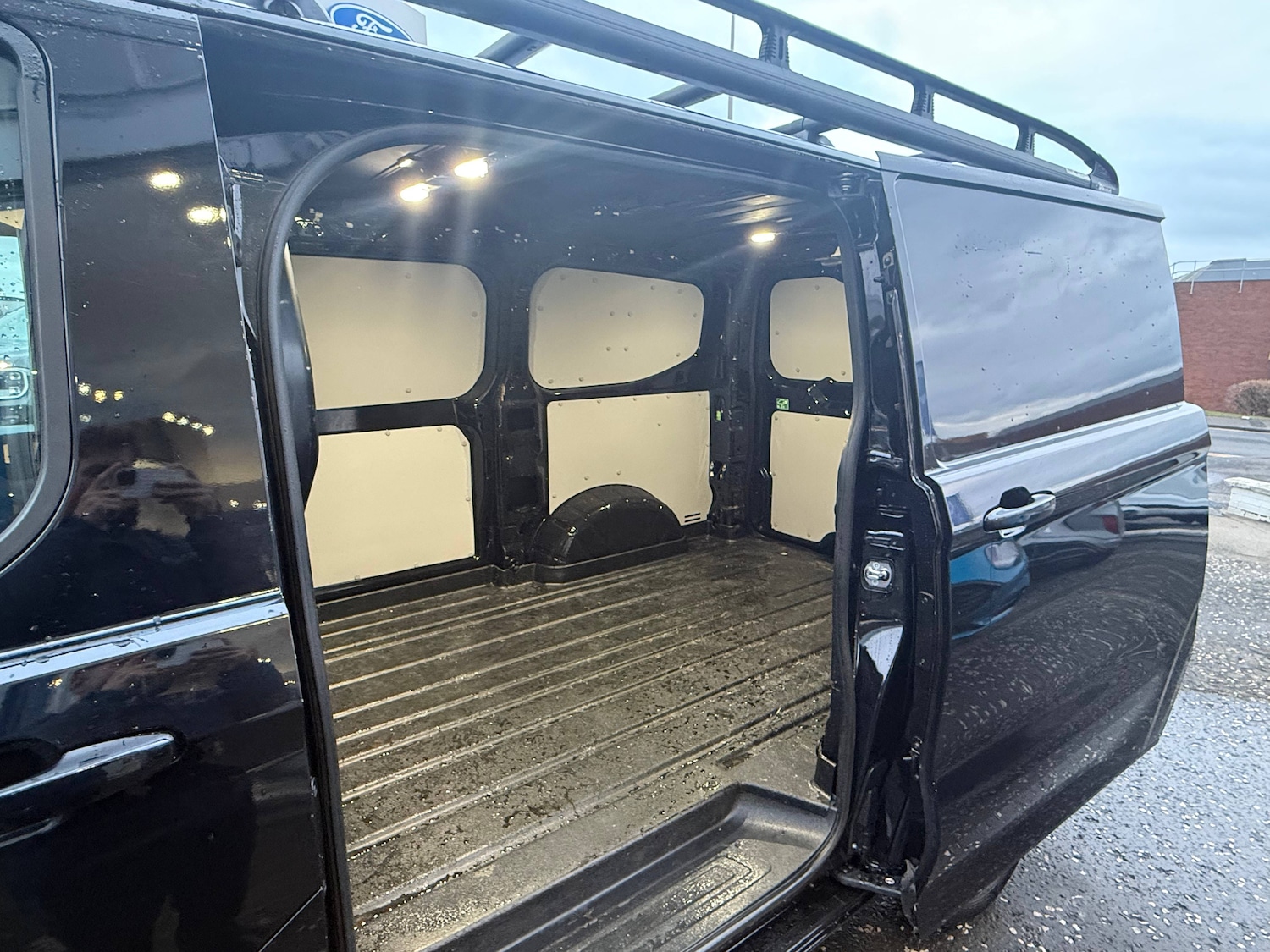 Used Ford Transit Custom 2024 for sale - 76836496: Photo 12