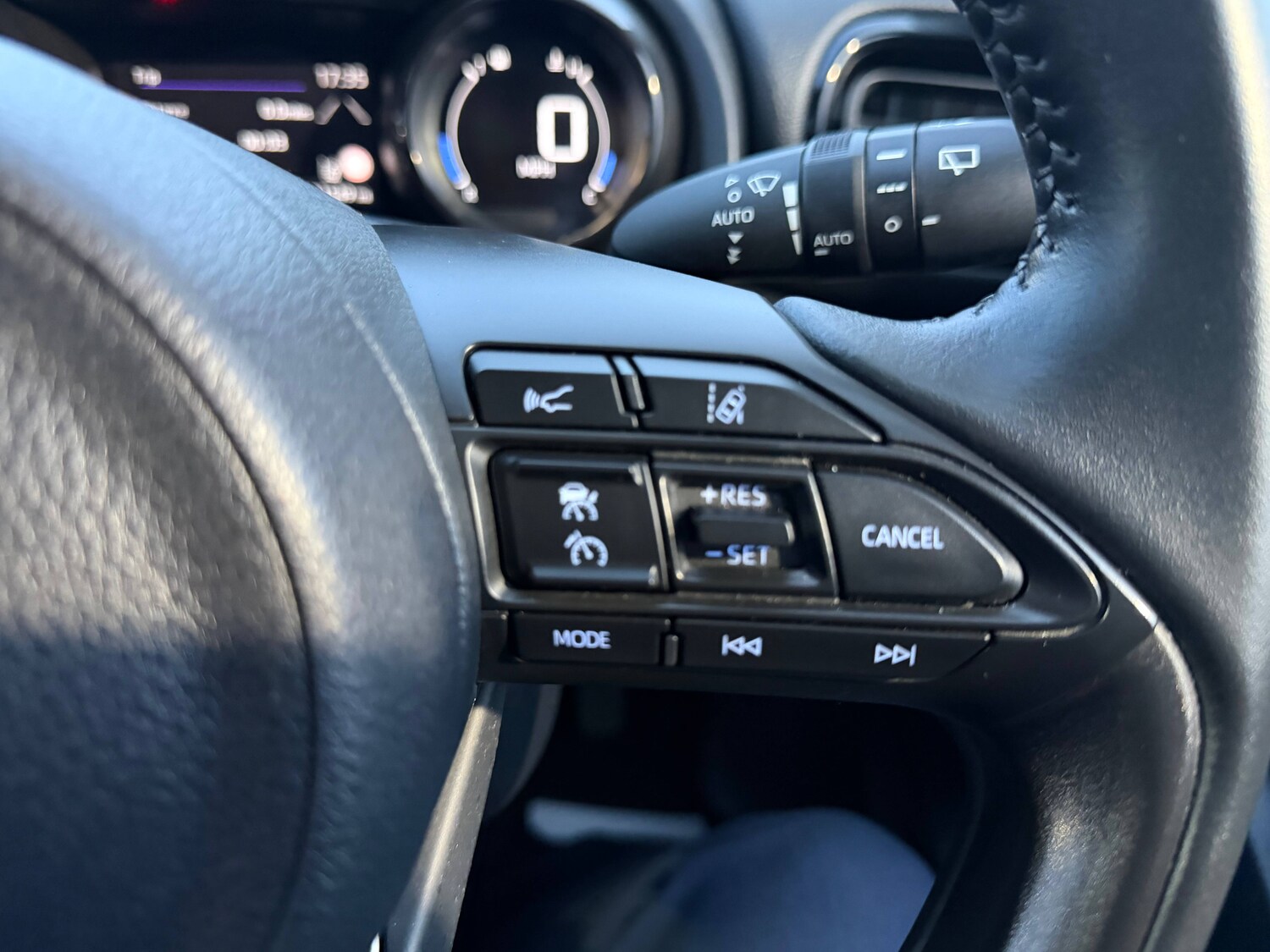 Used Mazda Mazda2 HYBRID for sale - 77901261: Photo 19