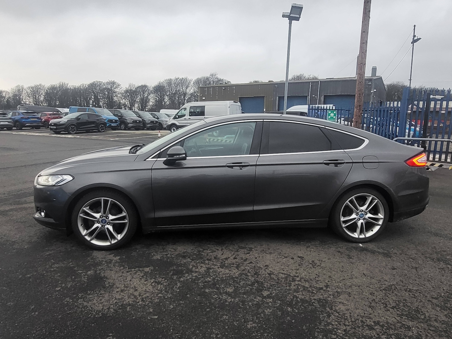 Used Ford Mondeo 2017 for sale - 77318700: Photo 3