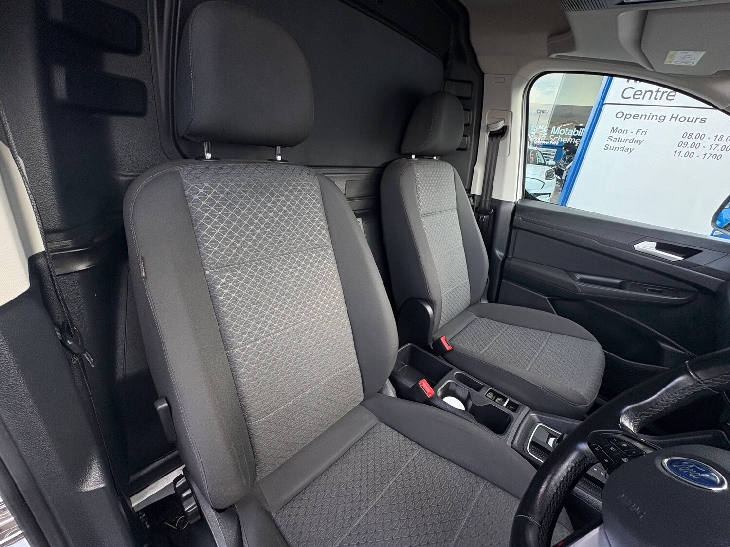 Used Ford Transit Connect 2025 for sale - 78145030: Photo 6