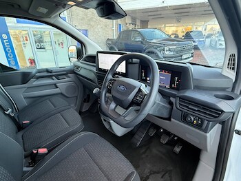 Used Ford Transit Custom 2024 for sale - 76641687: Photo