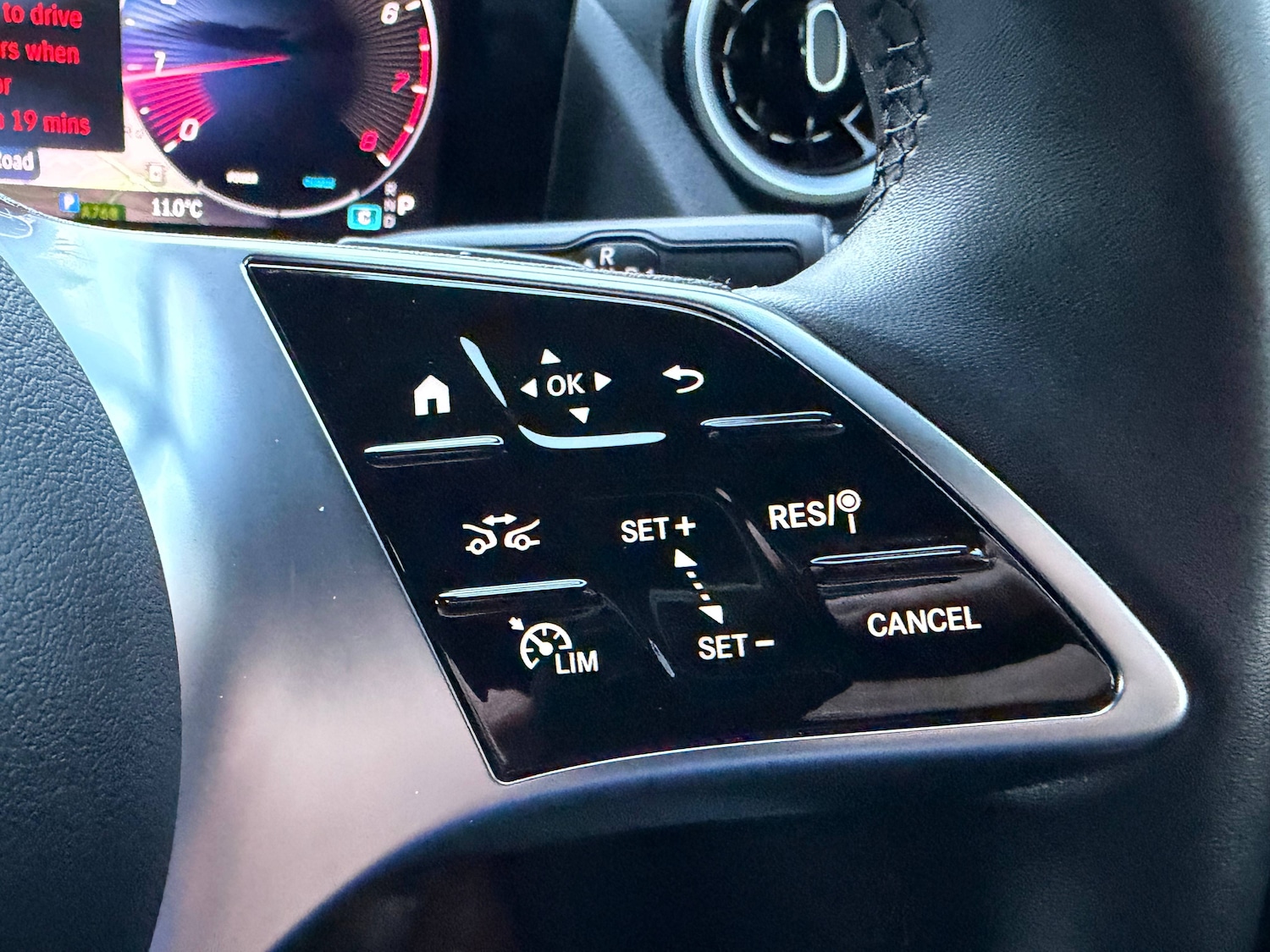 Used Mercedes-Benz GLA 2024 for sale - 76949430: Photo 16