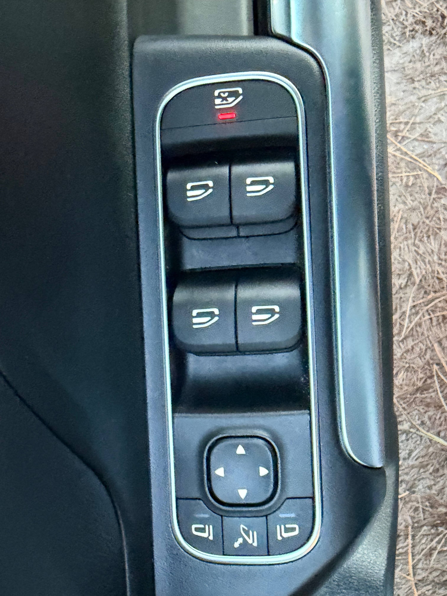 Used Mercedes-Benz GLA 2024 for sale - 76949430: Photo 4