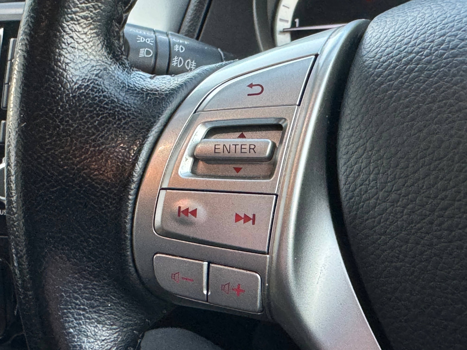Used Nissan Navara 2021 for sale - 76142621: Photo 23