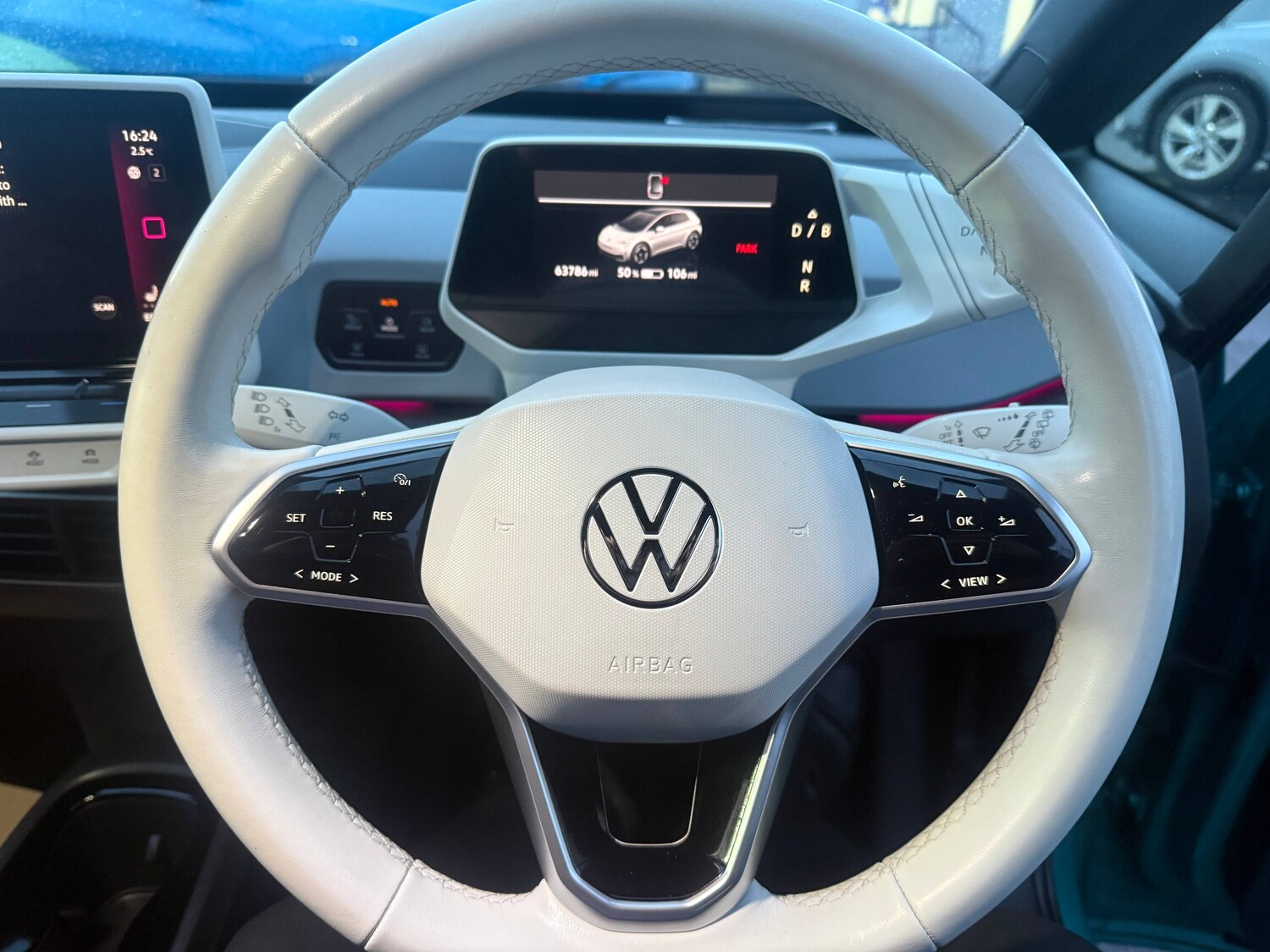 Used Volkswagen ID.3 2021 for sale - 77421304: Photo 8