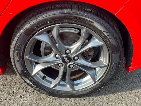 Used Ford Focus 2020 for sale - 76037247: Photo 11