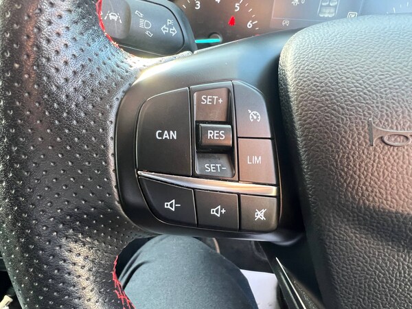 Used Ford Focus 2020 for sale - 76037247: Photo 18
