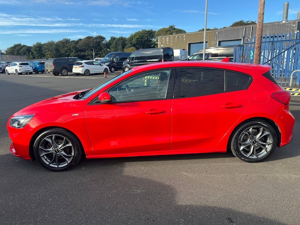 Used Ford Focus 2020 for sale - 76037247: Photo 5