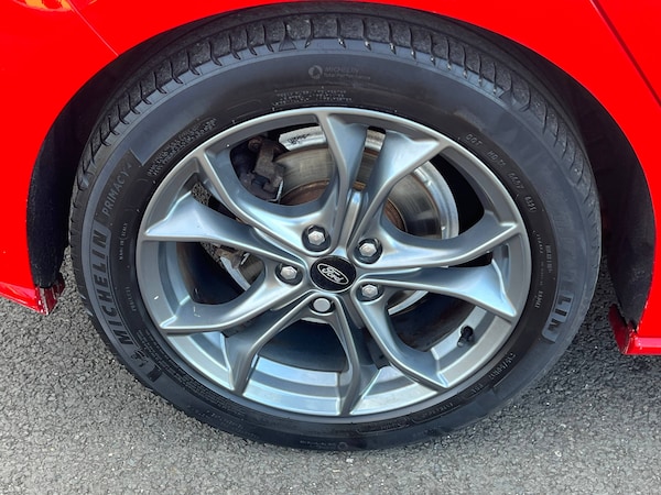 Used Ford Focus 2020 for sale - 76037247: Photo 8
