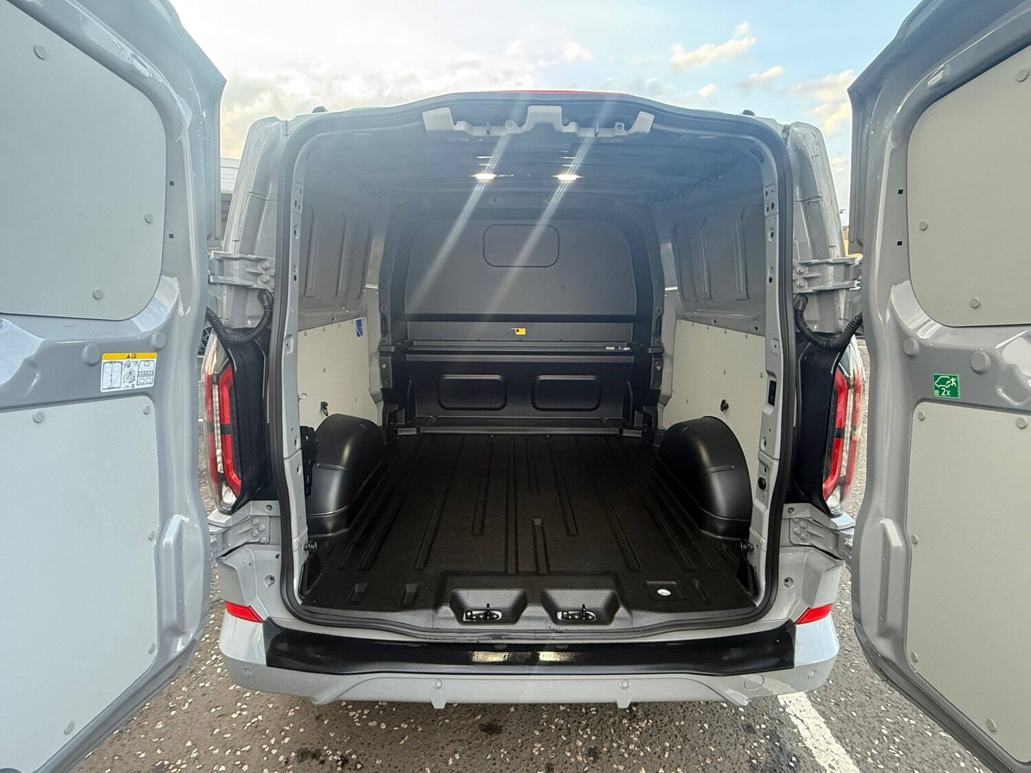 Used Ford Transit Custom 2024 for sale - 77747447: Photo 16