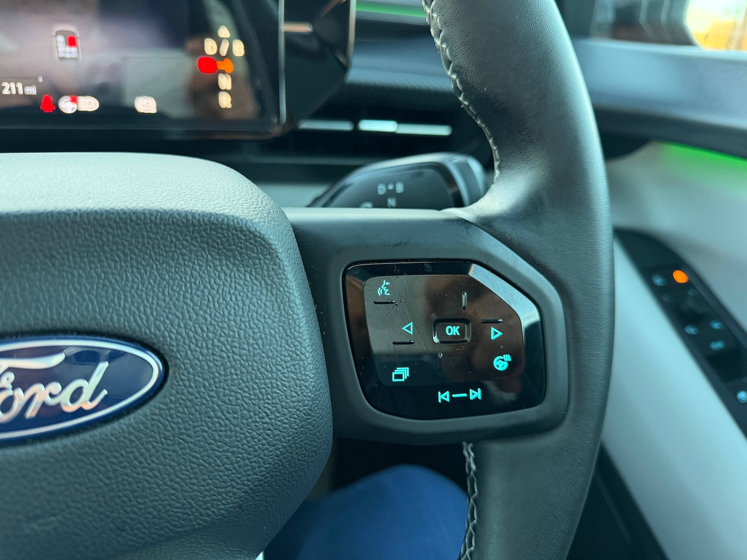 Used Ford Explorer 2024 for sale - 77208740: Photo 30