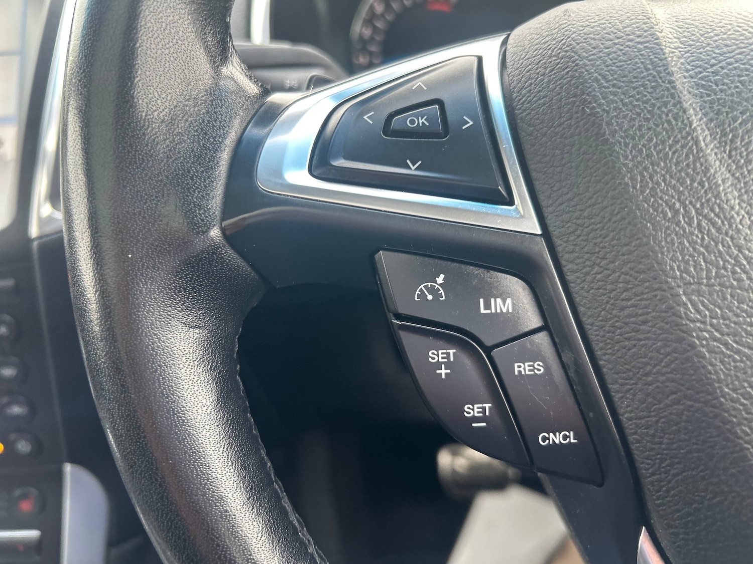 Used Ford Edge for sale - 76131963: Photo 35