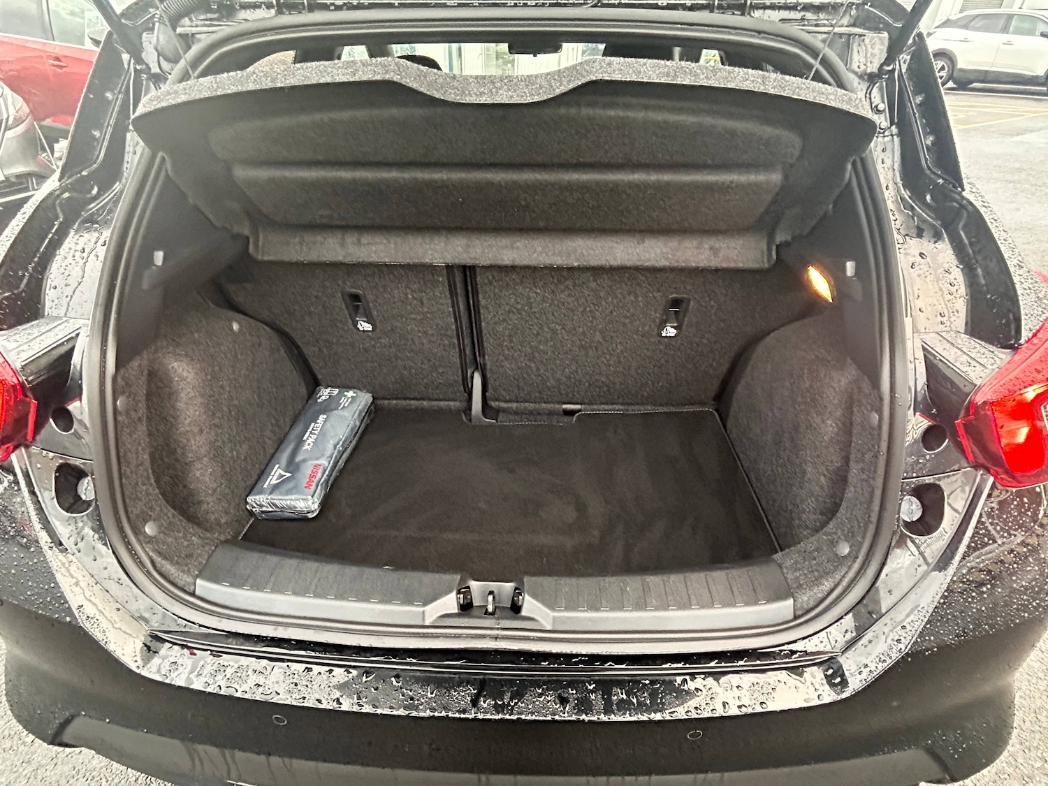 Used Nissan Micra 2023 for sale - 76480749: Photo 6