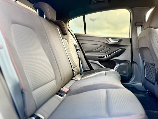 Used Ford Focus 2022 for sale - 74881796: Photo 8