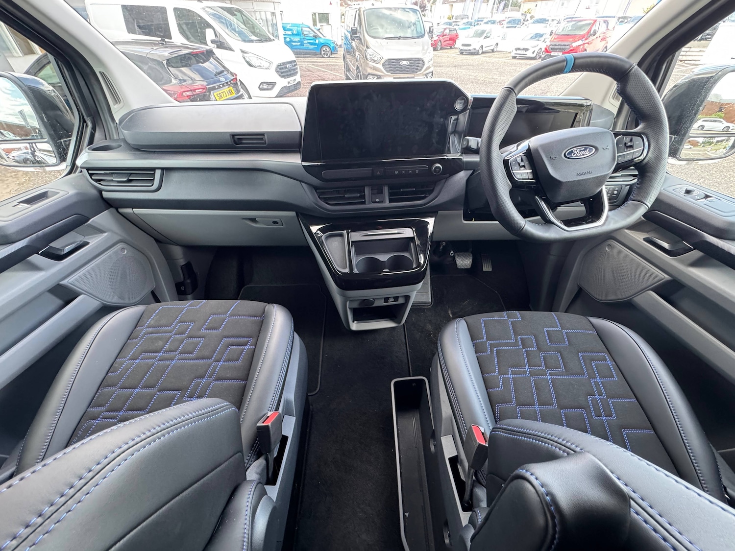 Used Ford Transit Custom 2024 for sale - 76719040: Photo 3