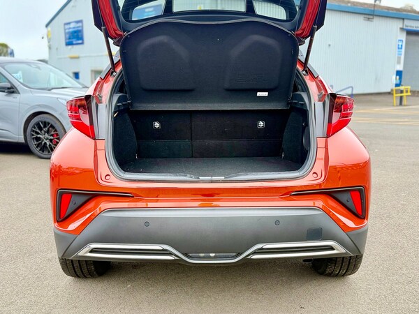 Used Toyota C-HR 2020 for sale - 74646562: Photo 7