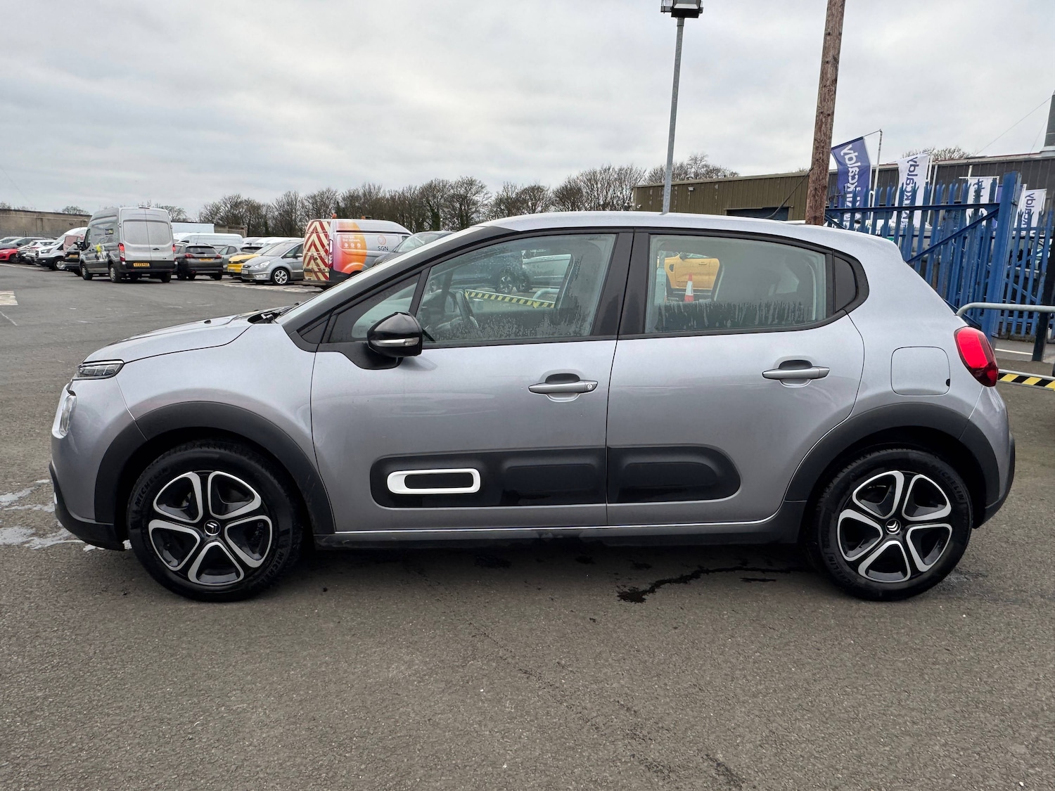 Used Citroen C3 2023 for sale - 76932308: Photo 5