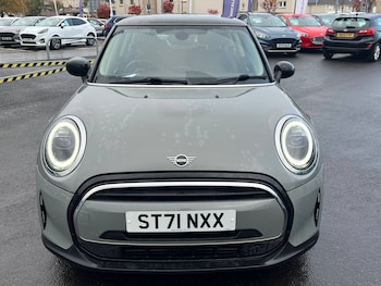 Used MINI Hatch 2021 for sale - 76403396: Photo