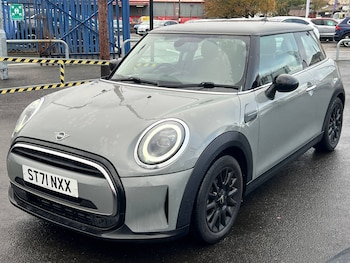 Used MINI Hatch 2021 for sale - 76403396: Photo