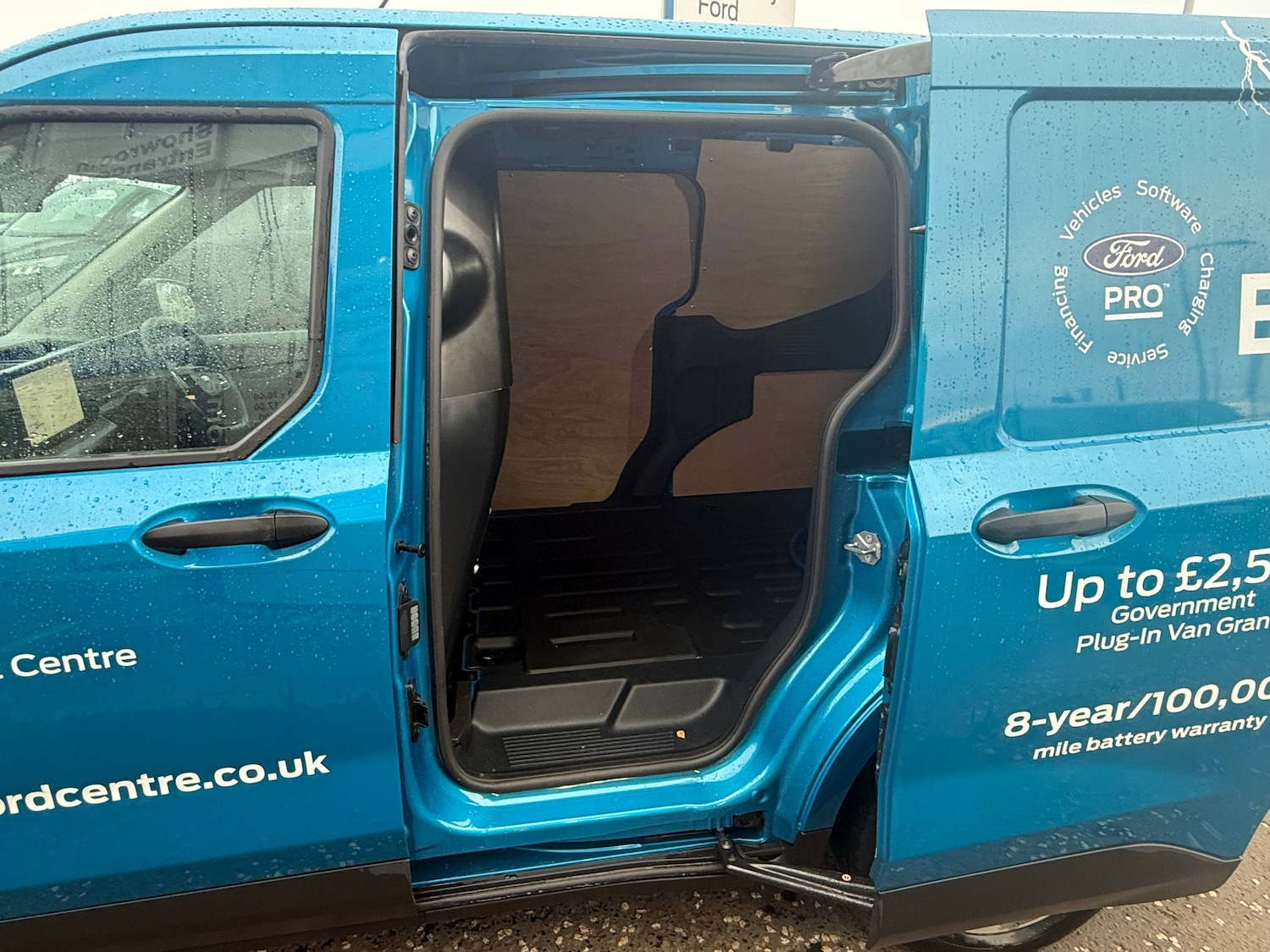 Used Ford Transit Courier 2025 for sale - 77069120: Photo 18