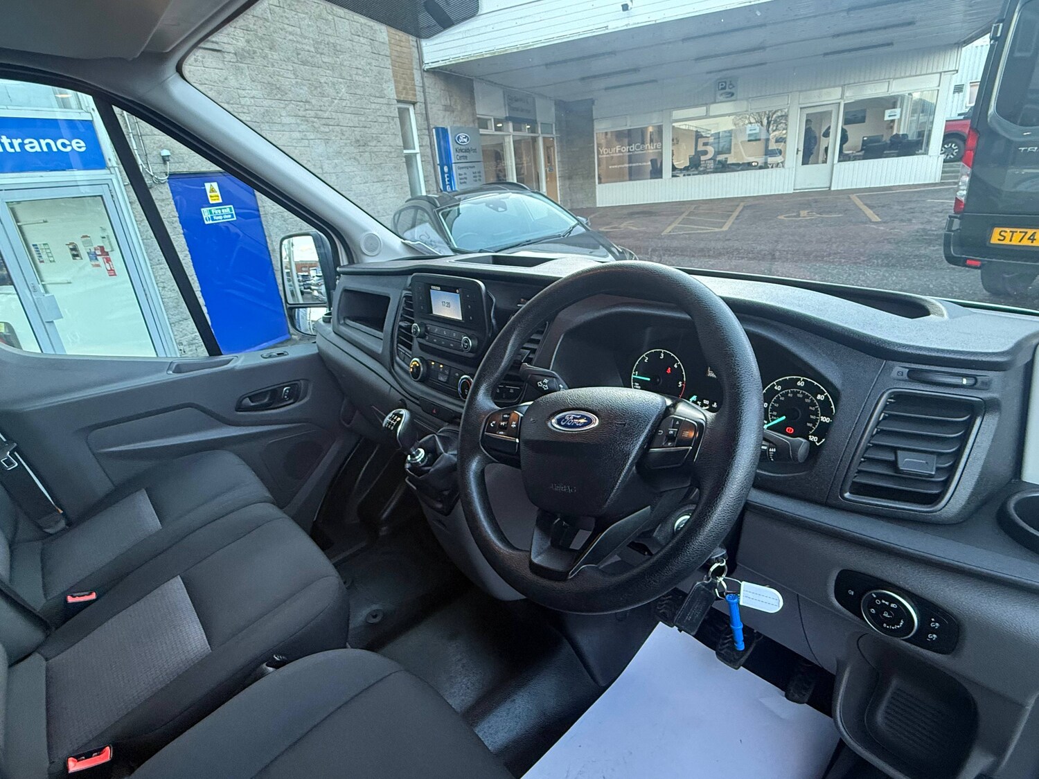 Used Ford Transit 2023 for sale - 77919150: Photo 3