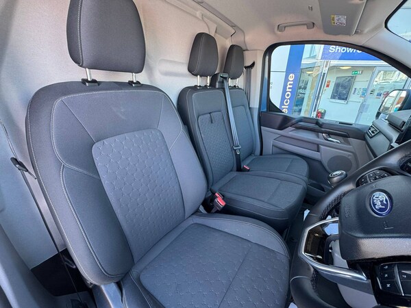 Used Ford Transit Custom 2024 for sale - 74672339: Photo 17