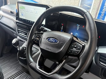 Used Ford Tourneo Custom 2025 for sale - 79244287: Photo