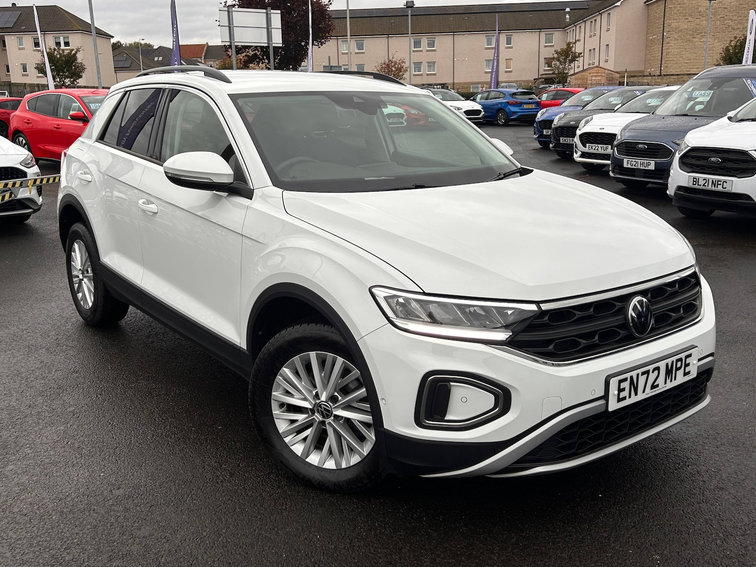 Used Volkswagen T-Roc 2023 for sale - 76147106: Photo 1
