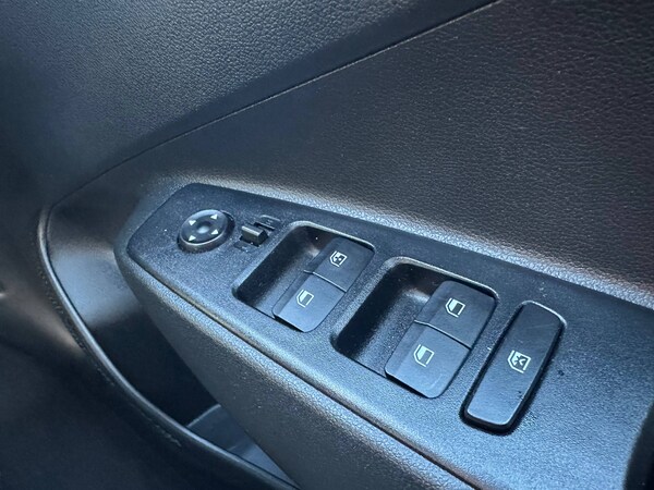 Used Hyundai i10 2022 for sale - 75619137: Photo 27