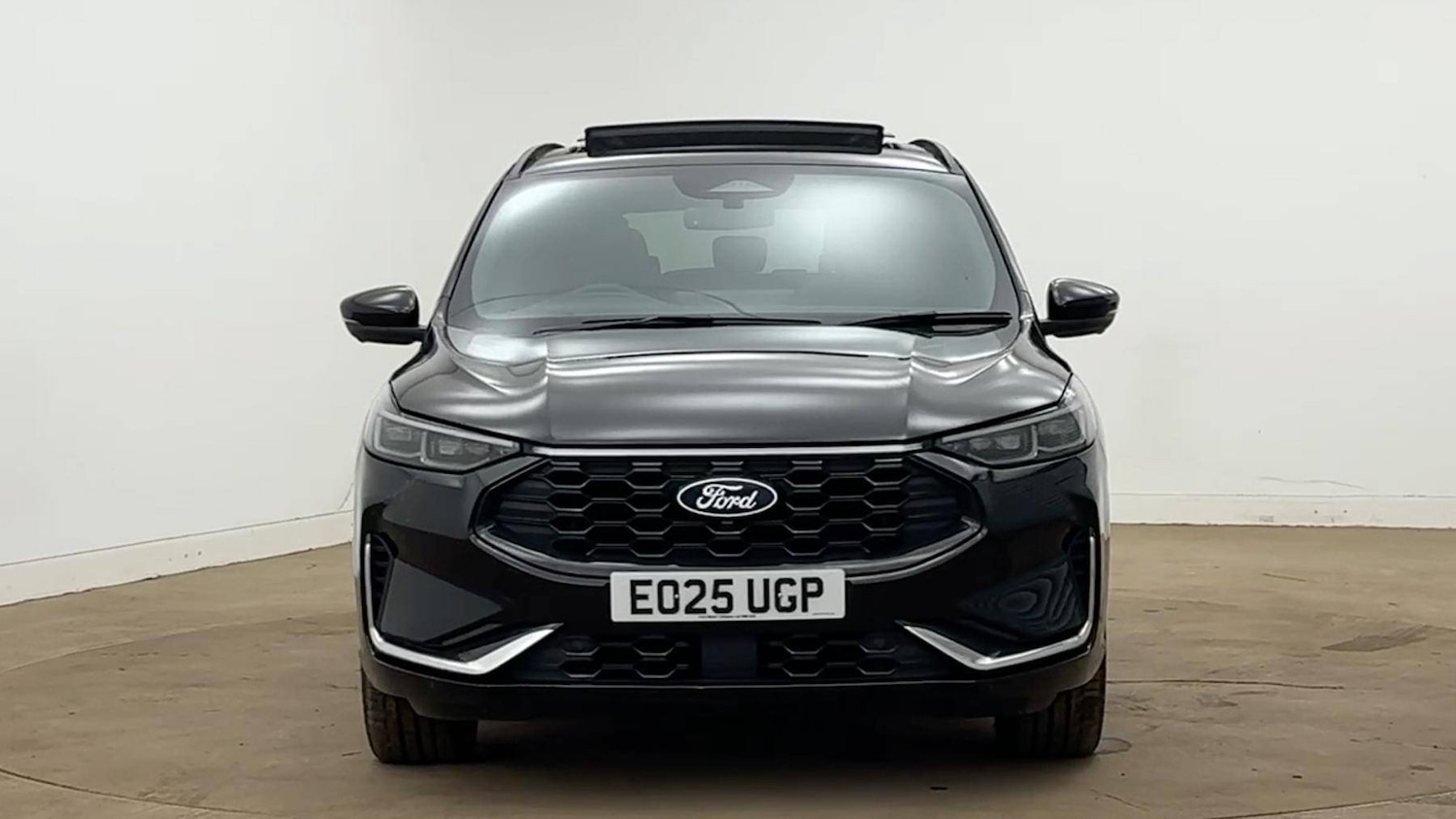 Used Ford Kuga 2025 for sale - 77450858: Photo 2