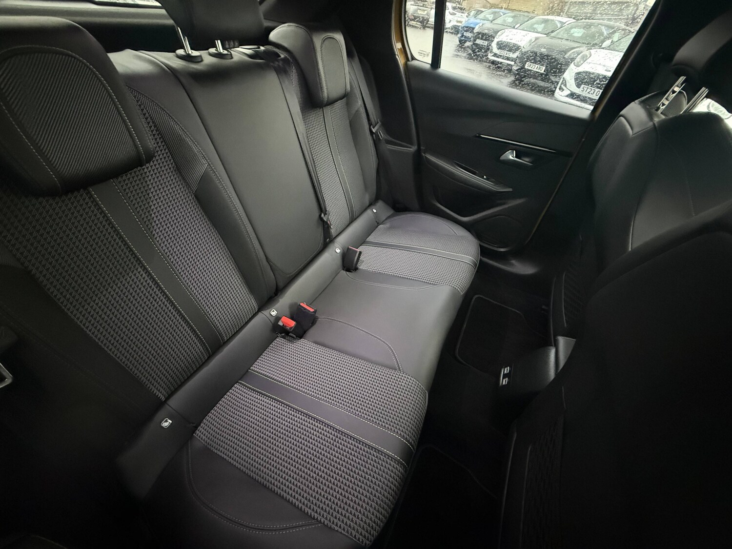 Used Peugeot 208 for sale - 77431440: Photo 13