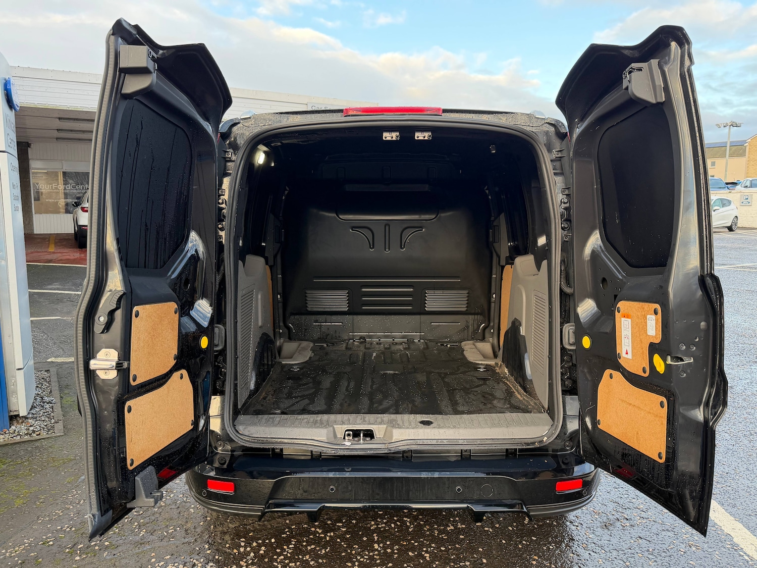 Used Ford Transit Connect 2024 for sale - 77160108: Photo 13