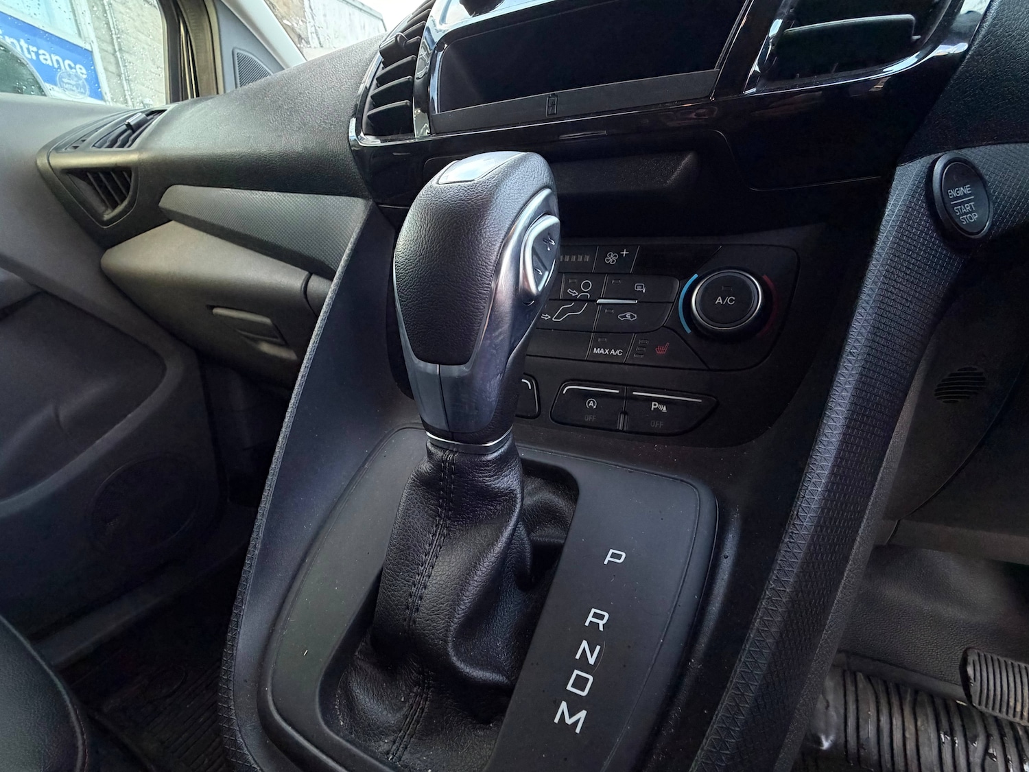 Used Ford Transit Connect 2024 for sale - 77160108: Photo 4