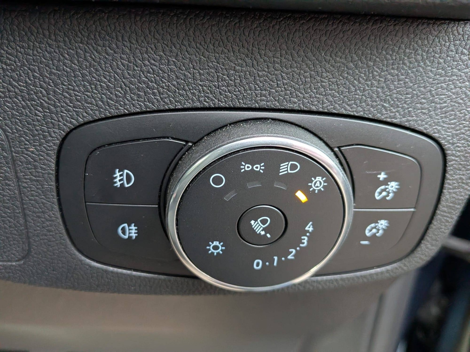 Used Ford Focus 2023 for sale - 77917535: Photo 28